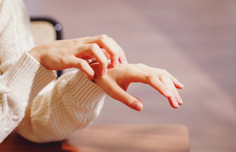 방배동 피부과 피부 건조증 원인 치료 로션만 바른다고 해결되지 않는 이유 관련 이미지 1