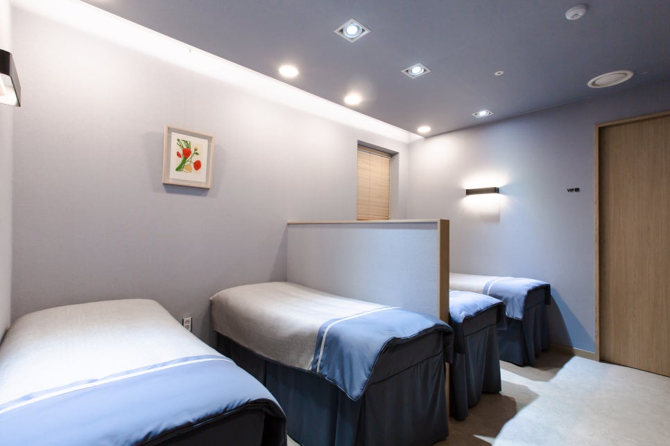 사당동 피부과 숨길 수 없는 나이테 목주름 관리법 A to Z 관련 이미지 5