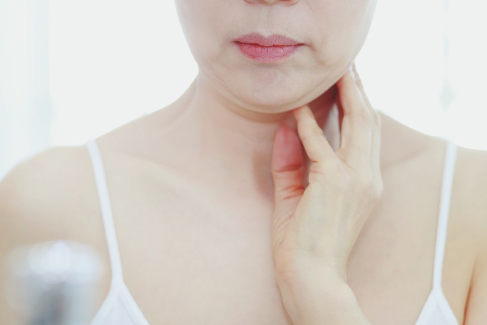 Seocho-gu Dermatology Clinic: Improving a Double Chin—There Is a Separate Reason It Does Not Disappear Even After Losing Weight image 2