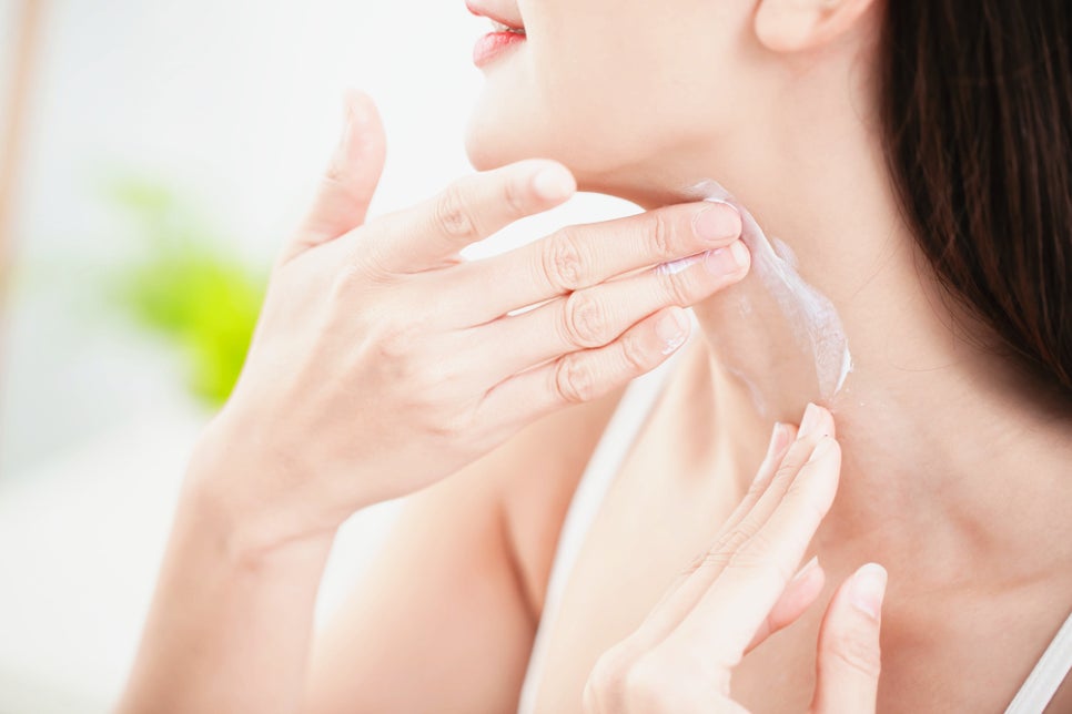 Seocho-gu Dermatology Clinic: Skin Hydration Care—There’s a Reason Your Skin Still Feels Tight and Dry No Matter How Much Cream You Apply image 3