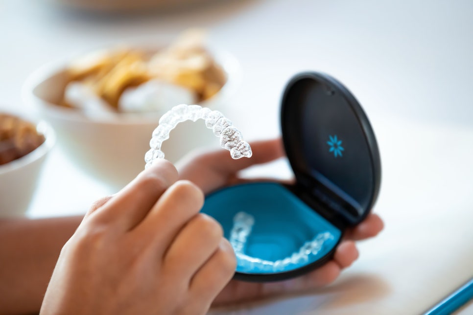 Invisalign Treatment, Korean Dental Hospitals, Dental Care Excellence 관련 이미지 1