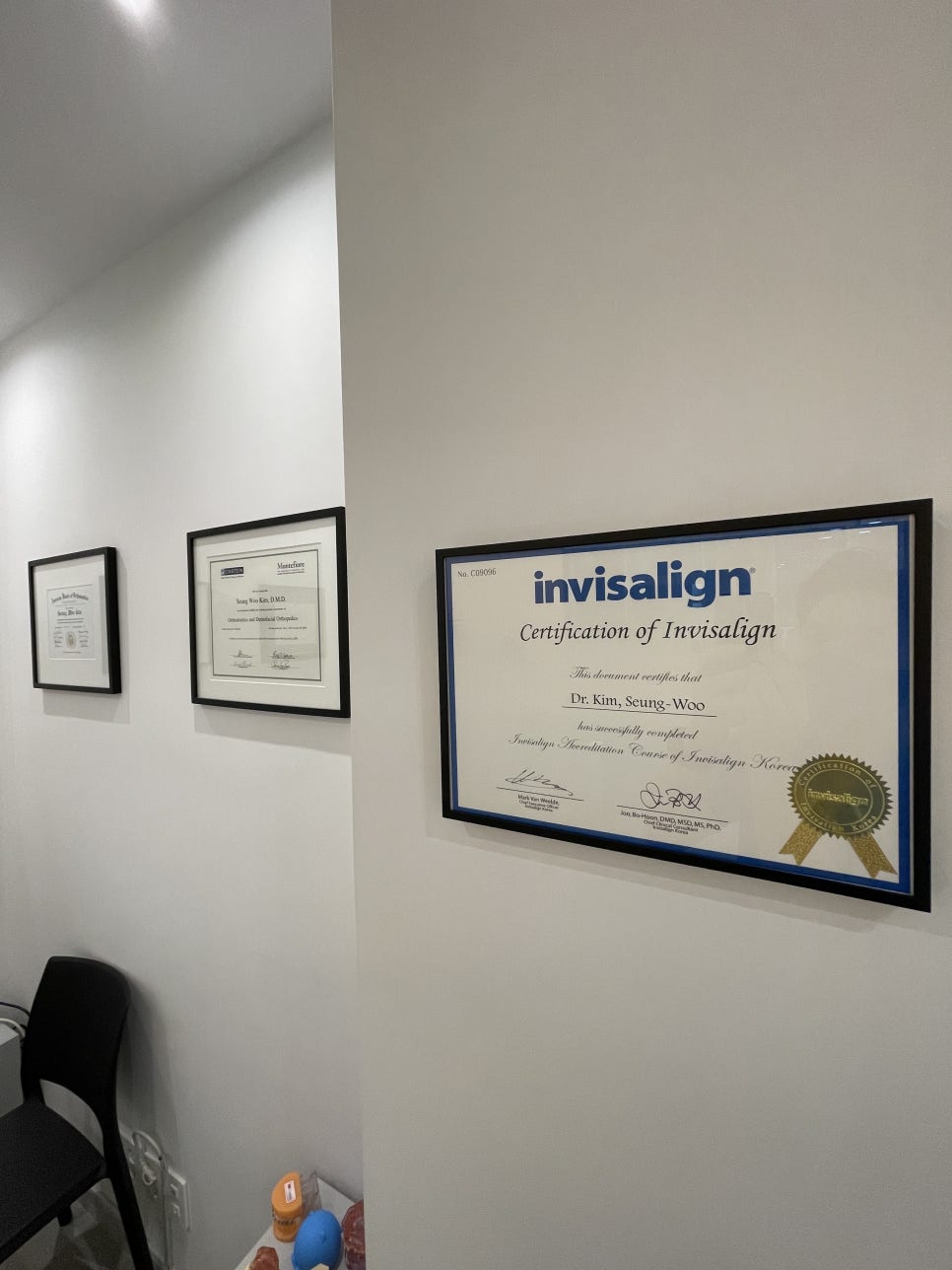 인비절라인 공식 스피커가 상주하고 치료하는 송파교정잘하는치과 유펜바른치과 (잠실성인교정 잠실재교정 잠실인비절라인 성인인비절라인교정 잠실나루역교정치과 문정동교정치과 삼전역교정치과) 관련 이미지 1