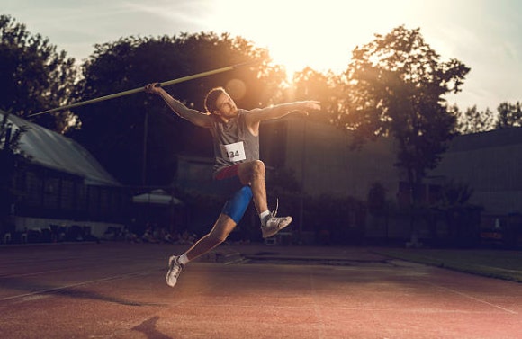 Does size matter in shot put? 관련 이미지 1