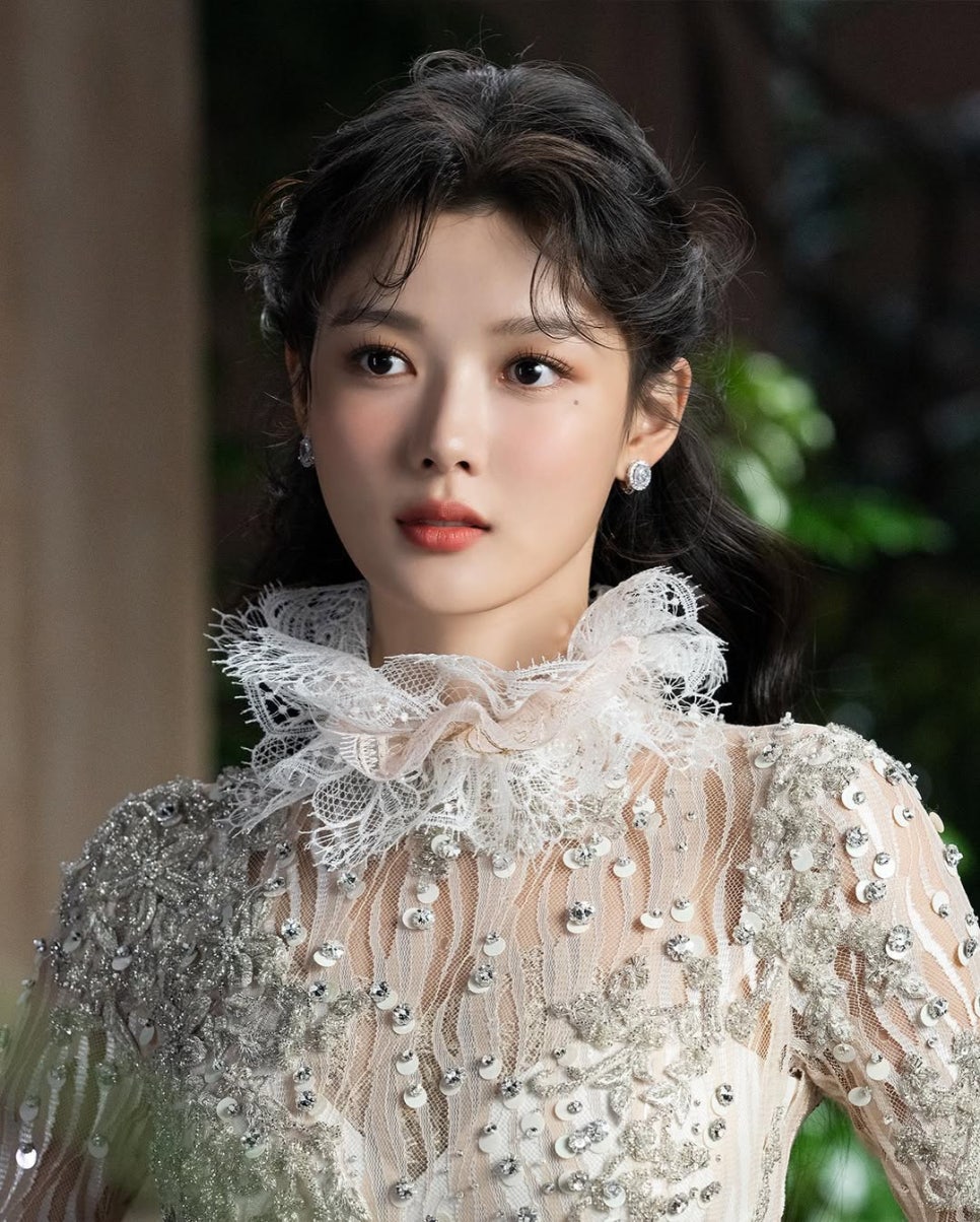 김유정 코, 눈수술(직반라인, 인아웃라인 쌍꺼풀) 연예인과 비슷하게 압구정서울성형외과 관련 이미지 2