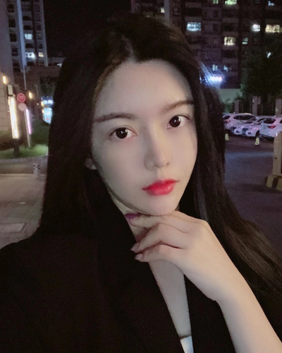Escape from a Low Nasal Bridge at Apgujeong Seoul Plastic Surgery! image 1