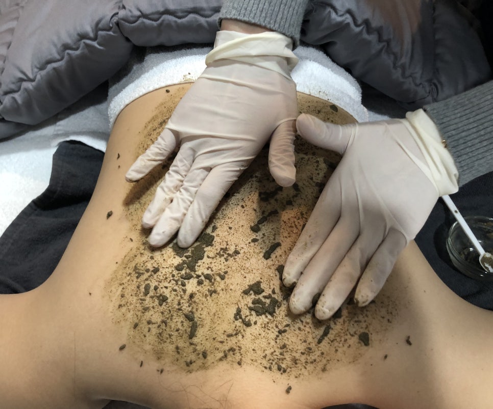 [홍대피부과] 다가오는 여름,  알라딘필링 로즈필  등여드름 박멸! 관련 이미지 9