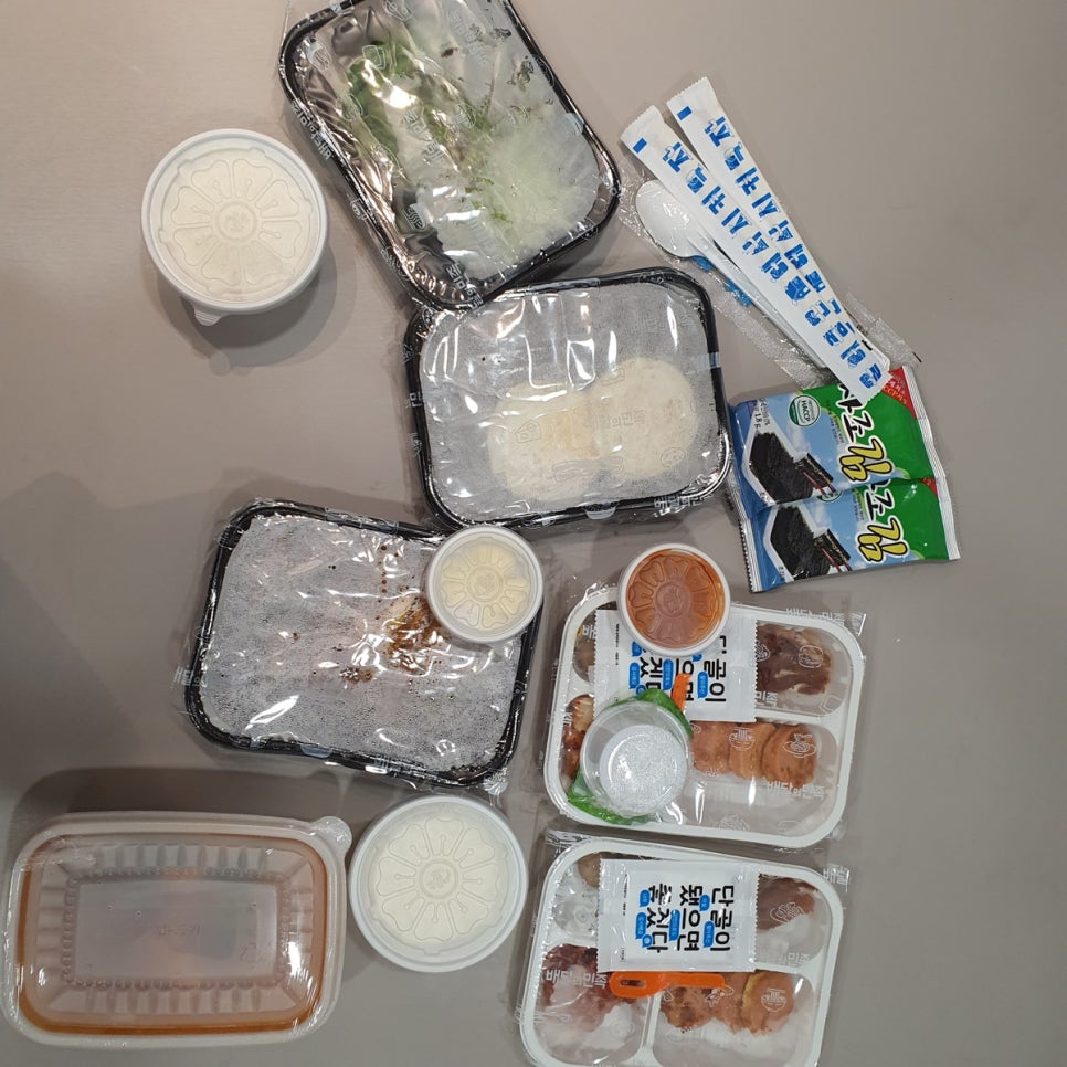 홍대 배달 맛집-진수성찬에서 제육 쌈밥정식과 알탕 관련 이미지 5