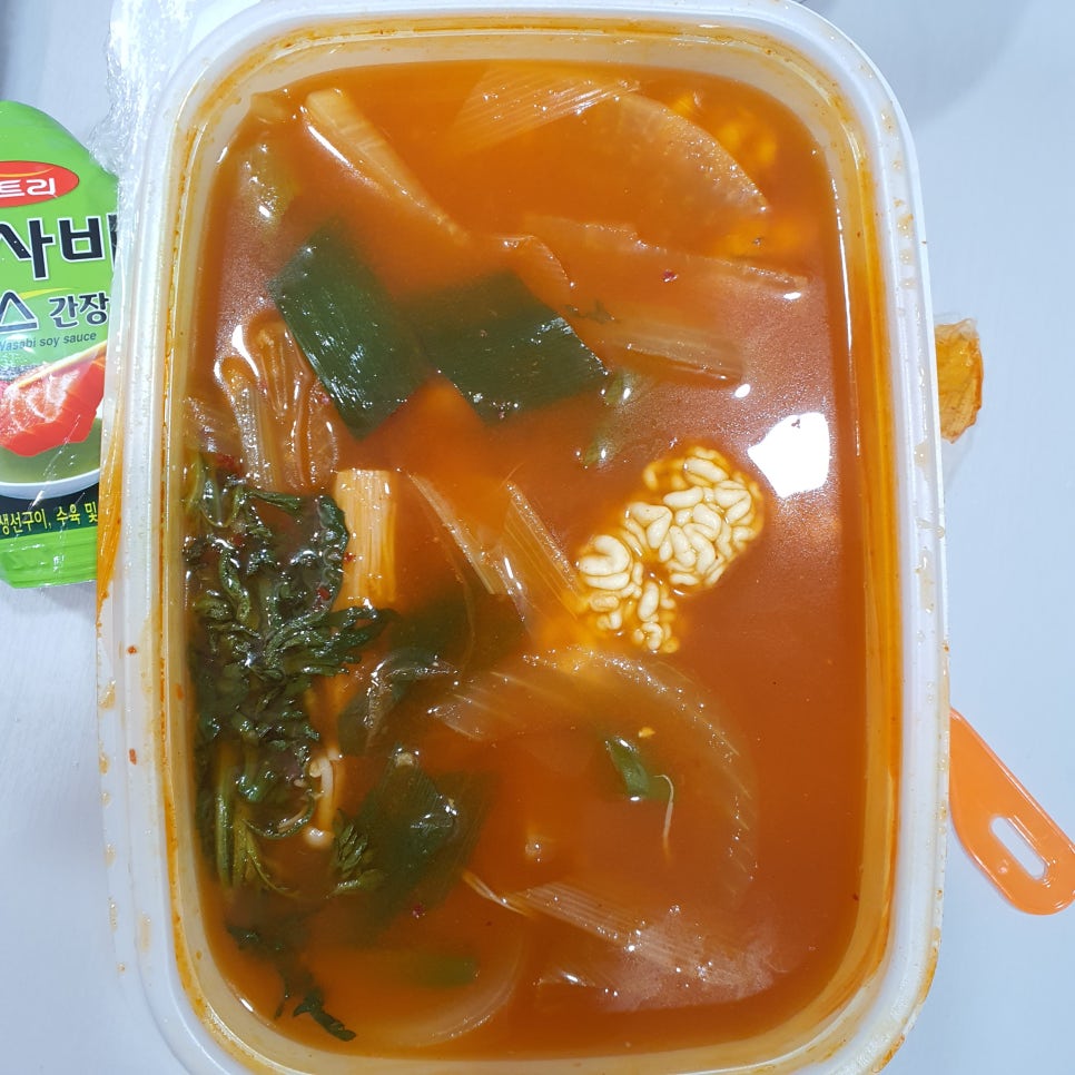 홍대 배달 맛집-진수성찬에서 제육 쌈밥정식과 알탕 관련 이미지 9