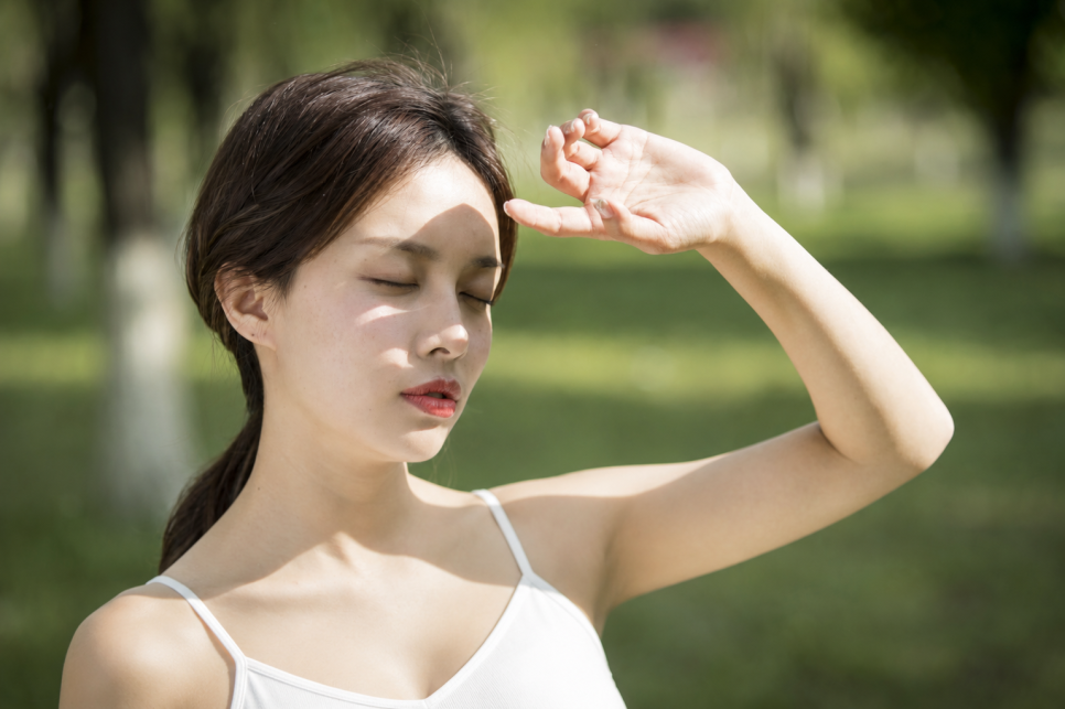 Summer Sebum · Pore · Lifting Care Guide|Jfeel Clinic July Programs image 2