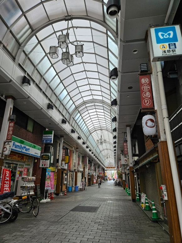 [아사쿠사] 센소지 (전세계 관광객들 모두 여기 있었네. 화월당 메론빵. 아사쿠사 상점가. 기념품 사기 좋은 곳) 관련 이미지 3