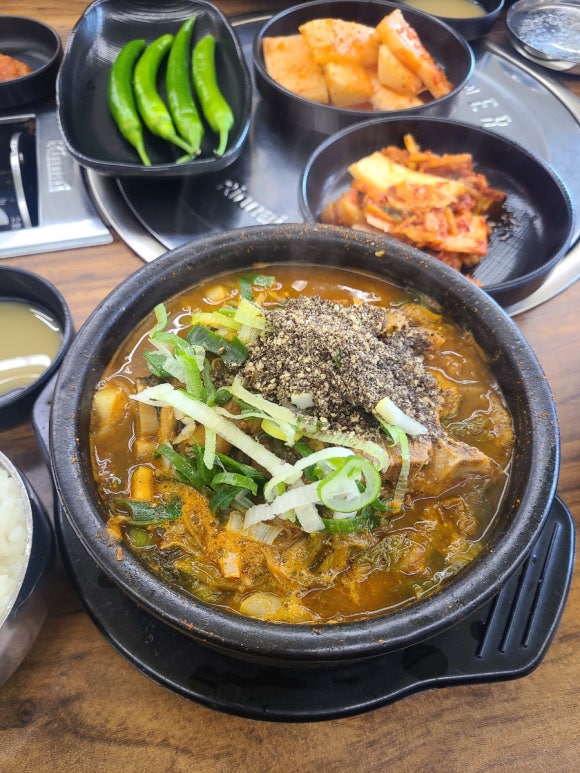 [홍대] 이대조 감자탕 - 돌고돌아 이대조 관련 이미지 4