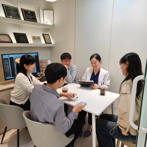 서울대학교 치과대학 후배들의 방문 (신촌치과, 서울재생치과) 관련 이미지 10