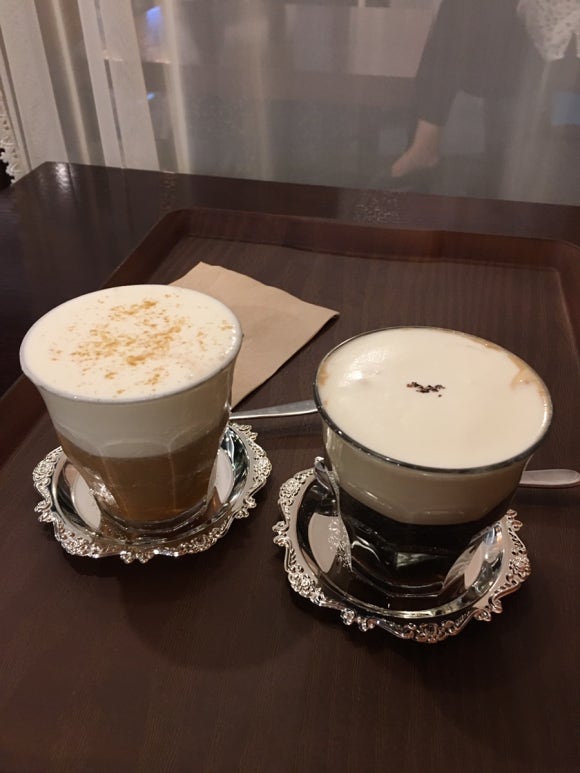 [신촌,이대] 문베어 - 버터스카치, 아인슈페너, 피스타치오크림 커피가 있는 감성 카페 ♡ 관련 이미지 12