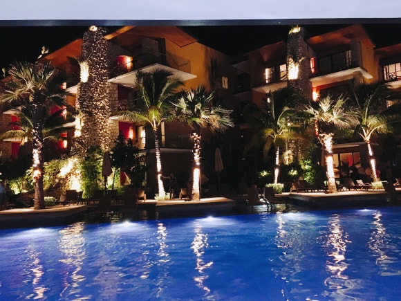 호텔 엑스카렛 멕시코 [식당편] - La Trajinera (풀 사이드 레스토랑! 낮엔 해산물뷔페, 수제버거 맛집 / 밤엔 분위기 끝판왕) 관련 이미지 15