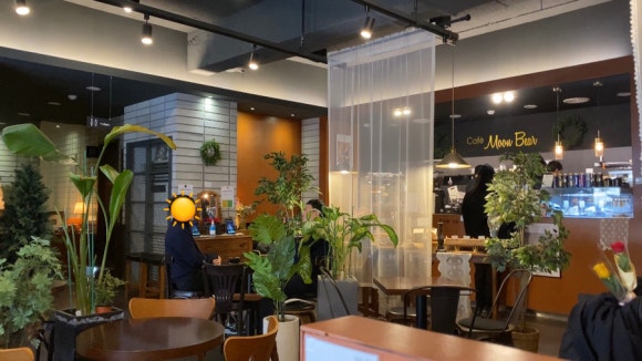 [신촌,이대] 문베어 - 버터스카치, 아인슈페너, 피스타치오크림 커피가 있는 감성 카페 ♡ 관련 이미지 4