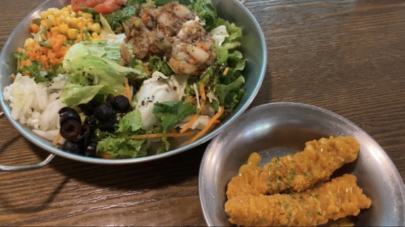 [신촌] 뉴욕비앤씨 - 코로나 2단계 매장이용가능해요 - 아늑한 분위기와 귀여운 강아지가 반겨주는 브런치카페입니다!♡ 관련 이미지 18