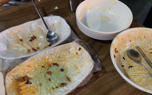 [신촌] 홍미닭발 - 마성의 셋트메뉴를 자랑하는 닭발 맛집 (무뼈닭발+오돌뼈+계란찜+주먹밥+쿨피스가 24,000원!!) 관련 이미지 11