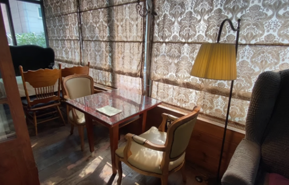 [신촌] 클로리스 - 클래식한 티타임을 즐겨요! 분위기 좋은 티 전문 카페 :) 관련 이미지 9