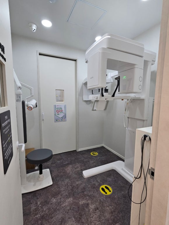 서울재생치과 내부 시설 소개 (파우더룸,턱관절 물리치료실, 자이스 미세현미경) 관련 이미지 14