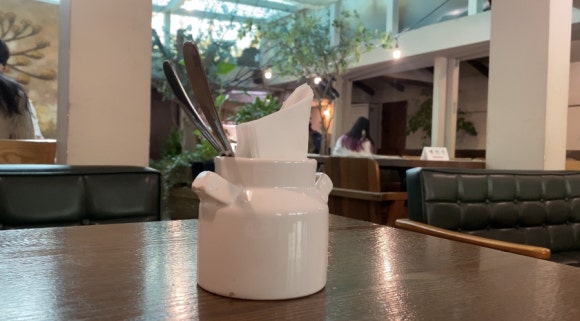 [신촌] 뉴욕비앤씨 - 코로나 2단계 매장이용가능해요 - 아늑한 분위기와 귀여운 강아지가 반겨주는 브런치카페입니다!♡ 관련 이미지 17