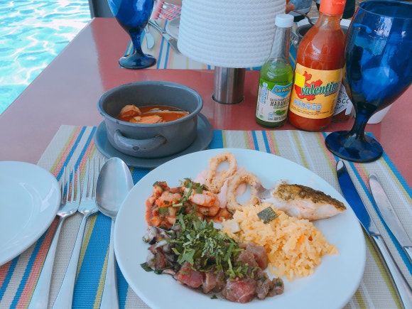 호텔 엑스카렛 멕시코 [식당편] - La Trajinera (풀 사이드 레스토랑! 낮엔 해산물뷔페, 수제버거 맛집 / 밤엔 분위기 끝판왕) 관련 이미지 3