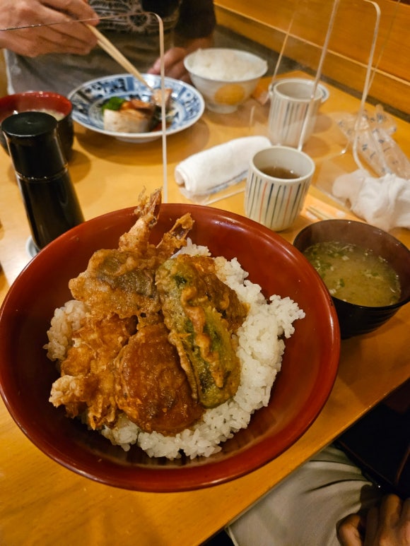 [도쿄역/교바시] Ishii 1250엔짜리 생선요리정식을 파는 로컬식당 (텐동,연어, 가자미 등) 관련 이미지 8