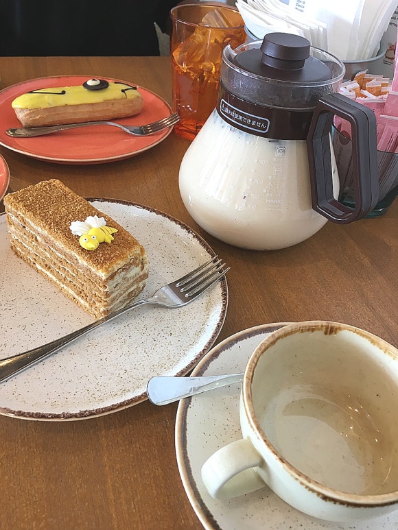 [블라디보스톡]  - 뷰가 좋은 아르바트거리 에끌레어 맛집! 아르바트 카페 Pekarnya Mishelya 관련 이미지 5