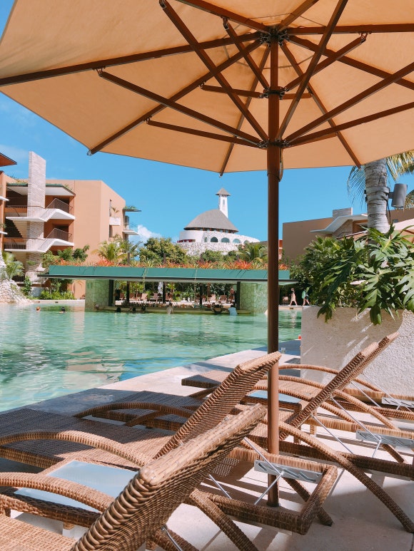 호텔 엑스카렛 멕시코 [식당편] - La Trajinera (풀 사이드 레스토랑! 낮엔 해산물뷔페, 수제버거 맛집 / 밤엔 분위기 끝판왕) 관련 이미지 1