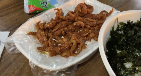 [신촌] 홍미닭발 - 마성의 셋트메뉴를 자랑하는 닭발 맛집 (무뼈닭발+오돌뼈+계란찜+주먹밥+쿨피스가 24,000원!!) 관련 이미지 5