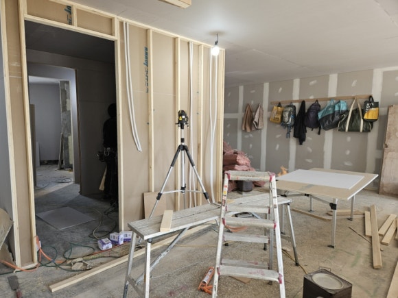 서울재생치과는 목공 작업이 한창입니다. (치과 인테리어, 코드디자인, 벽체공사, 신촌 치과) 관련 이미지 1