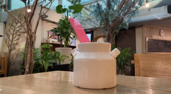 [신촌] 뉴욕비앤씨 - 코로나 2단계 매장이용가능해요 - 아늑한 분위기와 귀여운 강아지가 반겨주는 브런치카페입니다!♡ 관련 이미지 7