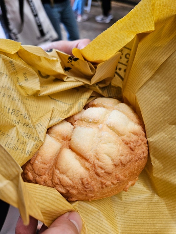 [아사쿠사] 센소지 (전세계 관광객들 모두 여기 있었네. 화월당 메론빵. 아사쿠사 상점가. 기념품 사기 좋은 곳) 관련 이미지 24