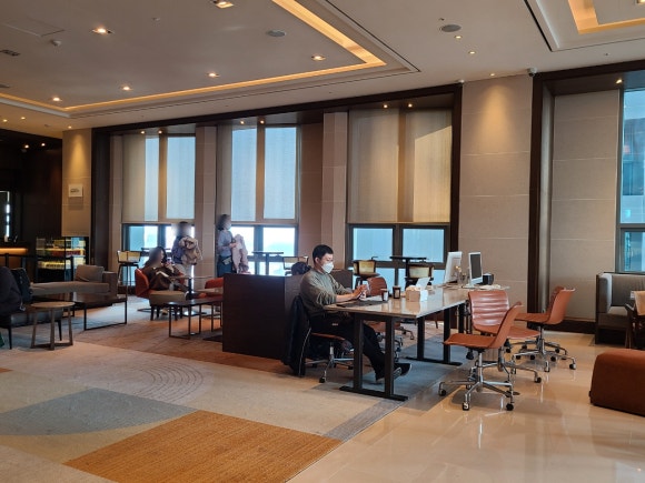 [서울역] 스타벅스가 19층에...? 포포인츠쉐라톤점 - 19층 호텔로비에 있는 라운지 같은 스벅! 관련 이미지 8