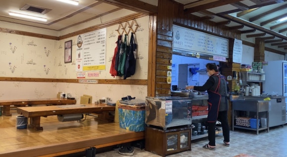 [마포] 모이세 해장국 - 소내장탕, 소곱창전골이 끝내주는 마포 대표 해장국 맛집! 관련 이미지 3