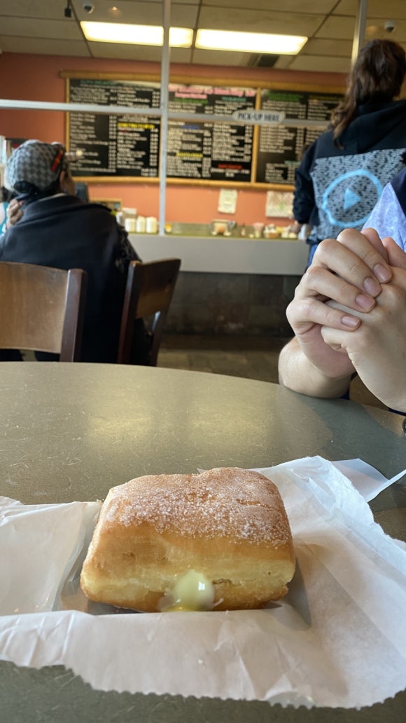 [빅아일랜드] 텍스 드라이브 인 - 뜨끈하고 쫄깃한 말라사다의 맛 (Tex Drive-in) 관련 이미지 1