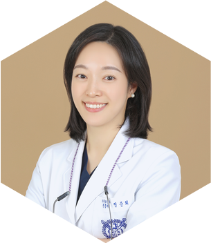 뿌리만 남은 치아...발치만이 답인가요? 포스트와 코어의 신묘한 힘으로 파절치아와 충치치아 살려내는 법! (재신경치료, 뿌리에 기둥 세우기, 레진코어, 도자기크라운) 관련 이미지 15