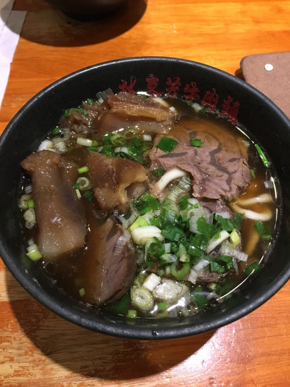 [타이베이] 우육탕면 | 곱창국수 | 소금커피 | 우유훠궈 관련 이미지 1