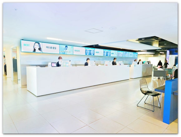 레스틸렌 종류, 입술과 눈가에는 어떤 필러를 써야 할까? 관련 이미지 3