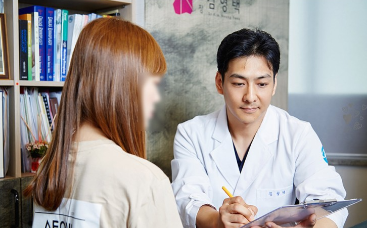 Q. 콧볼축소수술전후 변화가 클까요? 콧구멍 노출과 들린코 고민 정리 관련 이미지 3
