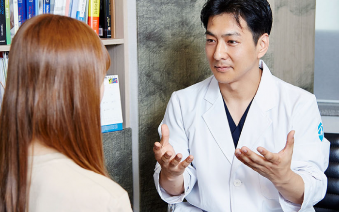 Q. I’m considering nose surgery in Seoul, and I have questions about the methods and safety of rhinoplasty image 3