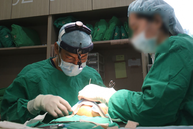Q. Is a change in nose surgery silicone a case that requires revision surgery? image 5