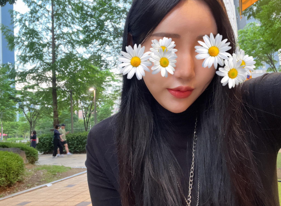 울퉁불퉁해 신경 쓰이던 코를 코원성형외과에서 낮은코와 매부리코교정으로 매끄럽게 만들었어요! 관련 이미지 2