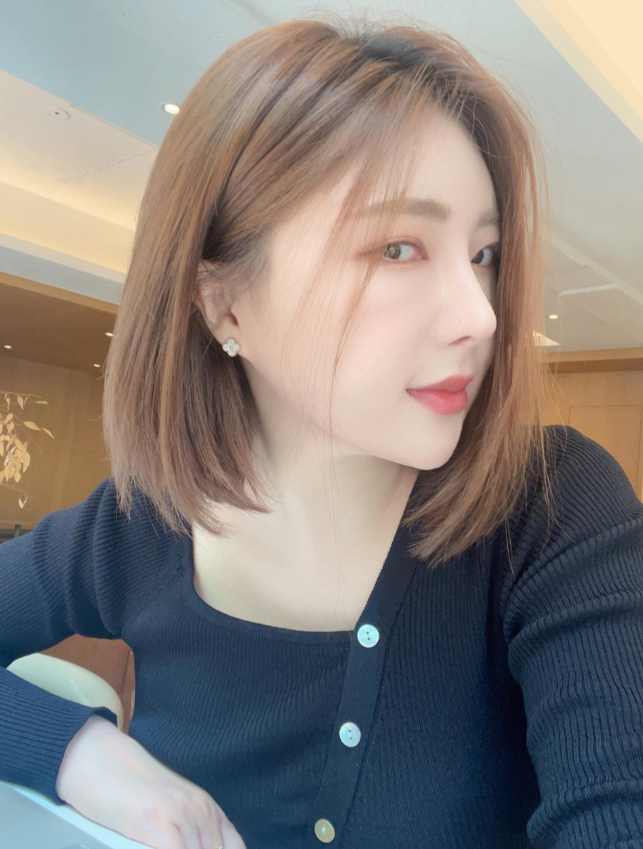 코원성형외과 코재수술성형외과에서 자가늑코재수술로 원하는 코를 주셨어요! 관련 이미지 2