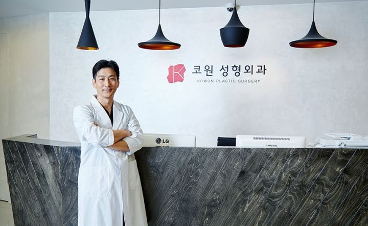 Q. Changes Before and After Hump Nose Surgery: Checking Whether a Nose Tip Dent After Rhinoplasty Is a Side Effect image 2