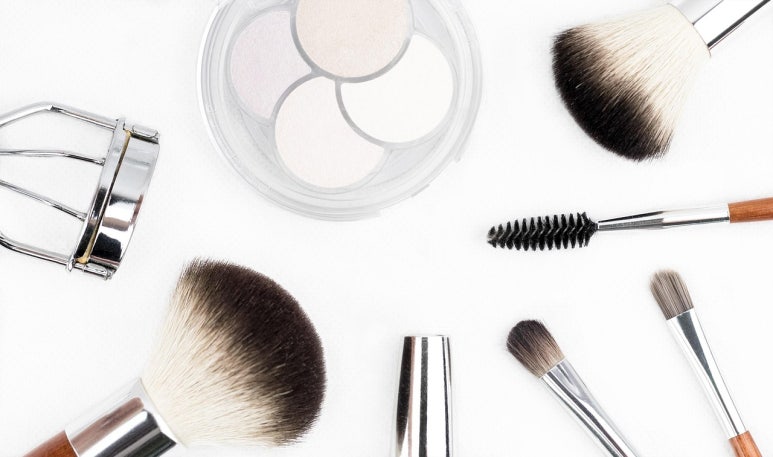 When You Want Your Makeup to Stay Smooth and Adhere Well in Yeongdeungpo, Try Potenza image 6