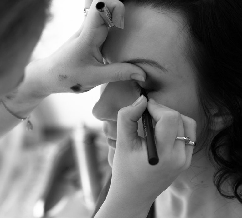 When You Want Your Makeup to Stay Smooth and Adhere Well in Yeongdeungpo, Try Potenza image 3