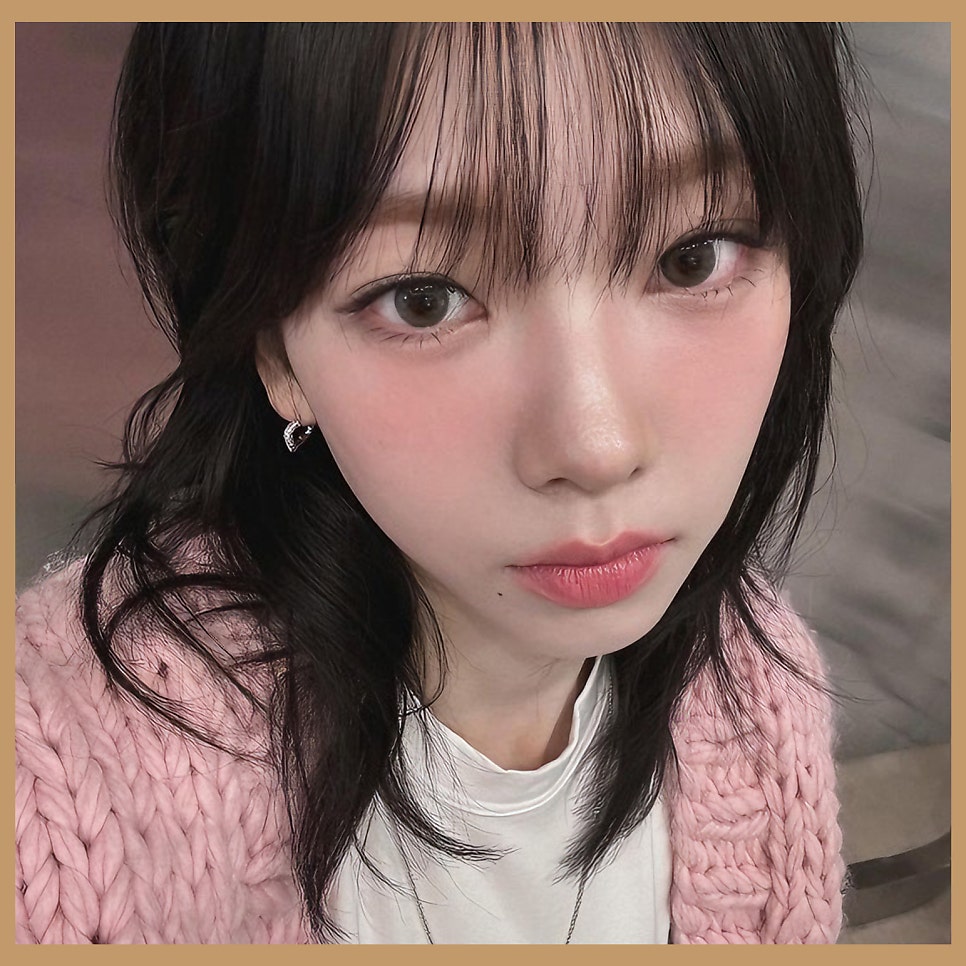 줄기세포애교지방이식으로 카리나 애굣살 만들기 관련 이미지 1
