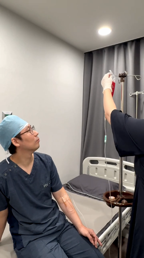 칙칙하고 푸석한 피부, 줄기세포 피부주사로 생기 되찾는 방법! 관련 이미지 6