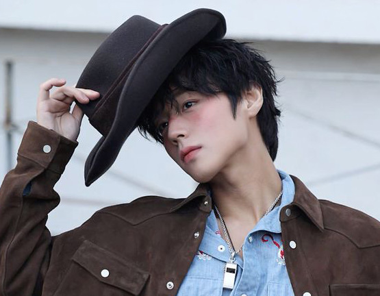 박지훈 얼굴을 자세히 보면 의외의 특징이 있습니다. 21성형외과 원장의 박지훈 얼굴 분석 관련 이미지 1
