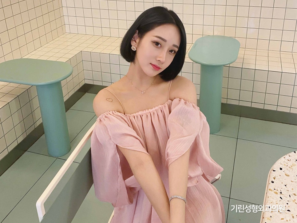 여자코성형 원하는 라인 고려하여 관련 이미지 2